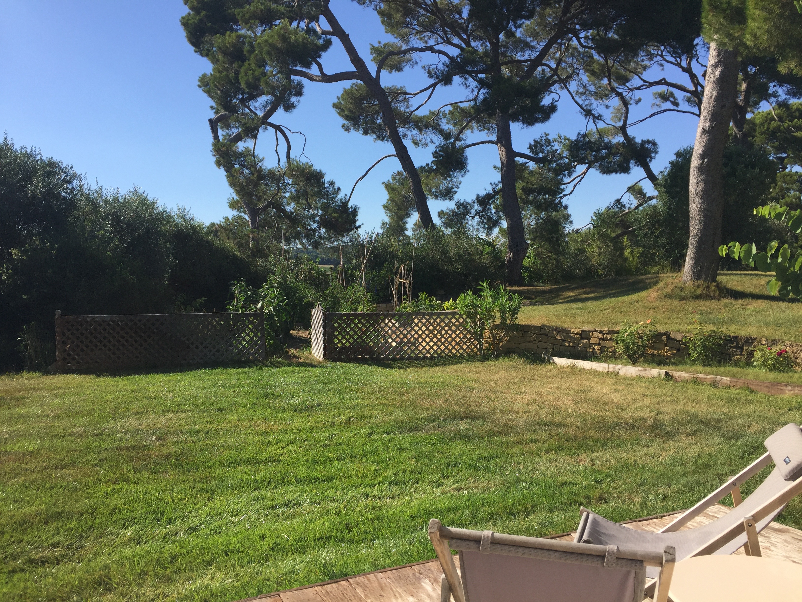 12 juillet au 31 août
STUDIO
Maisonnette du Potager
Formule Gîte
3 nuitées minimum 
1 à 2 pers  
 
